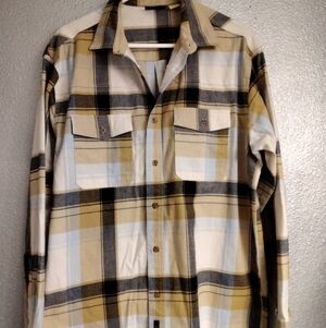 Cabela's Men's Button Down  Shirt  Size LG